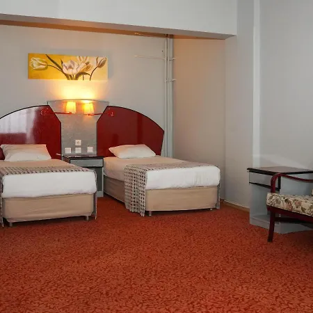 Eken Hotel 3*